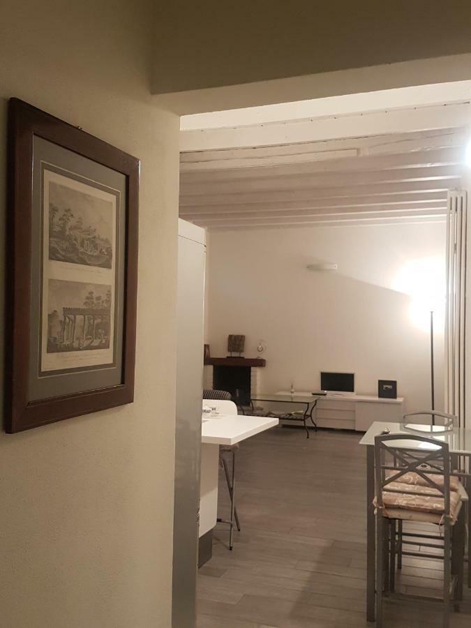 コモLa Casa Degli Artistiアパートメント エクステリア 写真